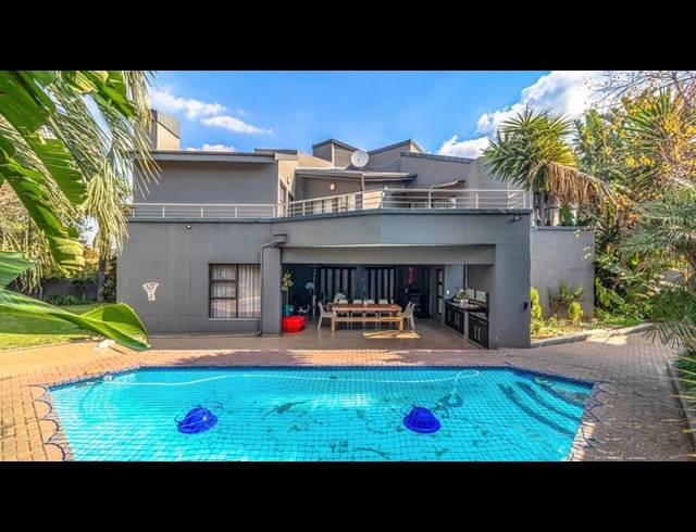 4 BEDROOM HOUSE FOR SALE IN DOWERGLEN EXT 5